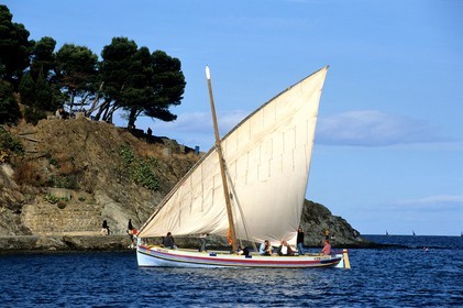 France, Pyrénées-Orientales (66), côte Vermeille, Banyuls-sur-Mer, barque catalane