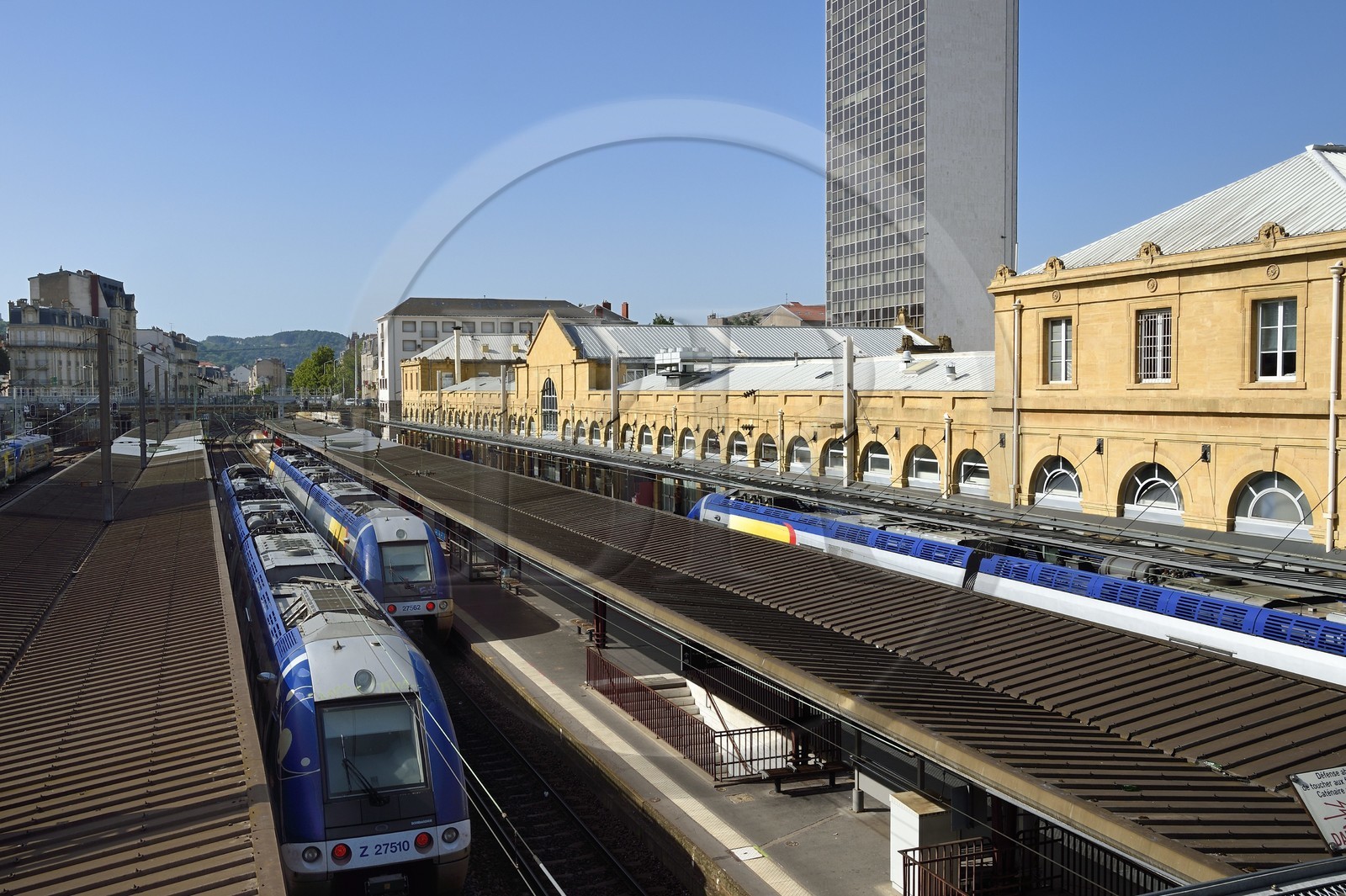 France, Meurthe et Moselle (54), Nancy, trains TER en gare
