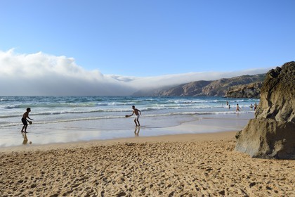 Portugal, région de Lisbonne, Cascais, petite plage sauvage de Abano au nord de la plage de Guincho sur la côte d'Estoril