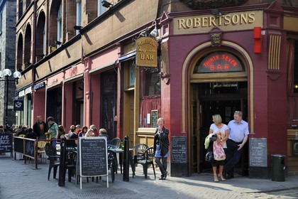 Royaume-Uni, Ecosse, Edimbourg, pub dans Rose street juste derrière Princes street
