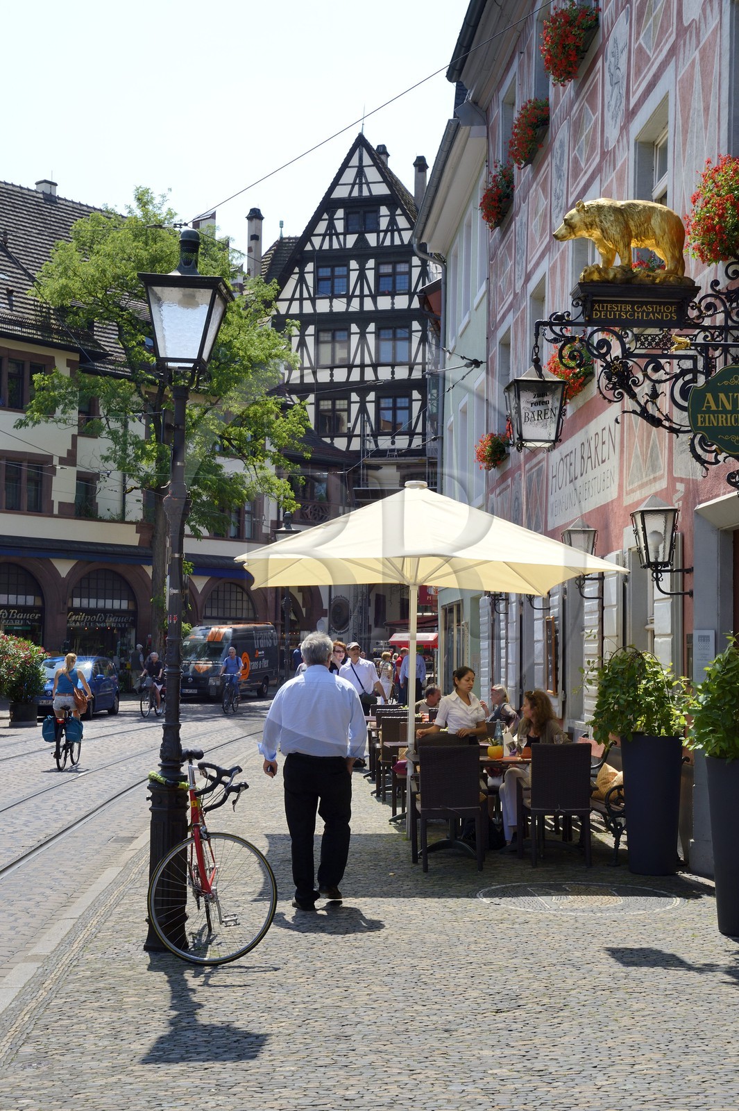 Allemagne, Bade-Wurtemberg, Fribourg en Brisgau, Zum Roten Bären le plus ancien hotel-restaurant toujours en activité d'Allemagne