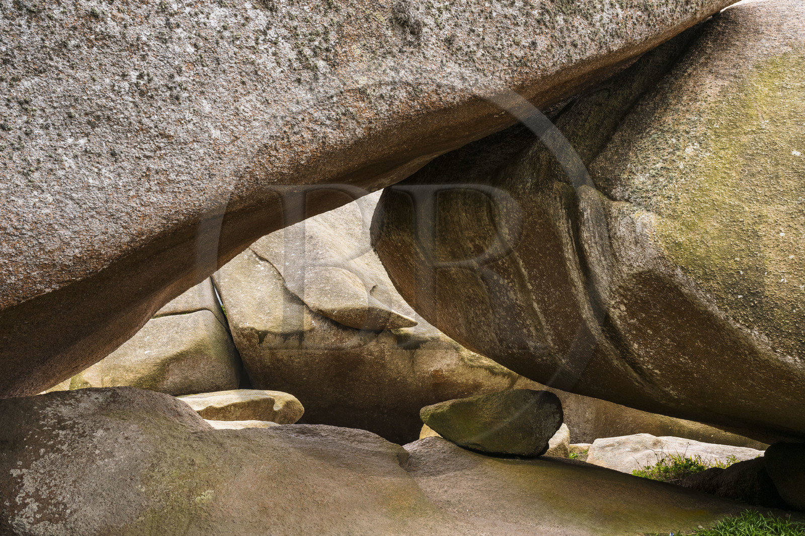 France, Côtes-d'Armor (22), Côte de Granit Rose, Trégastel, Ile Renote, le chaos granitique