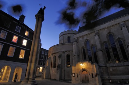 United Kingdom, England, London, Temple Church, equestrian statue of two Templars on a horse in front of Temple Church
