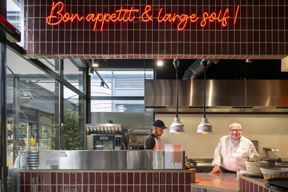 France, Côte-d'Or (21), Dijon, zone classée Patrimoine Mondial de l'UNESCO, Cité Internationale de la Gastronomie et du Vin par l'architecte Anthony Béchu, le village gastronomique, Meurette et Persillé, le corner du chef bourguignon Florent Colombo