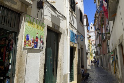 Portugal, Lisbonne, quartier de l'Alfama, rua Sao Miguel