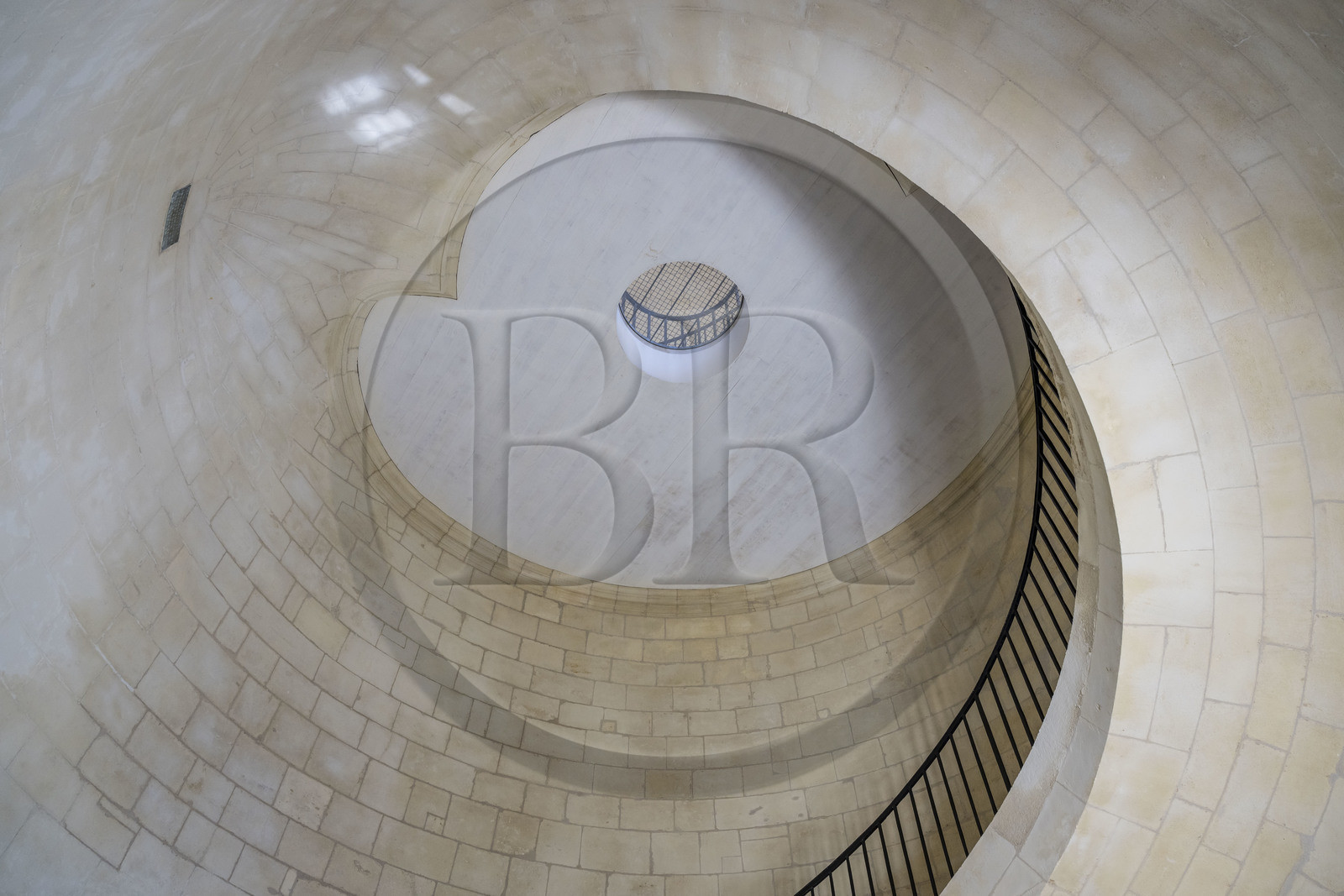 France, Gironde (33), le Verdon-sur-Mer, phare de Cordouan, classé Patrimoine Mondial de l'UNESCO, plafond de la salle des Girondins (3ème étage) France, Gironde (33), le Verdon-sur-Mer, phare de Cordouan, classé Patrimoine Mondial de l'UNESCO, plafond de la salle des Girondins (3ème étage)