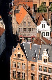 Belgium, West Flanders, Bruges (Brugge), frontage of a houses with gables called huidenvettershuis next to the Grand' place (Markt)