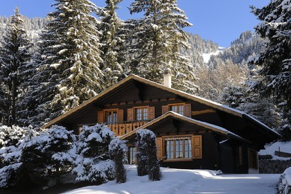 Switzerland, Canton of Vaud, Villars sur Ollon, chalet in the snow