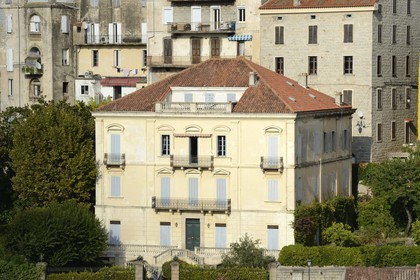 France, Corse-du-Sud (2A), Sartène, cours Gabriel Péri, maison (une casone ou maison d'egyptien) qui témoigne de la fortune d’un colon d’Égypte revenu au pays