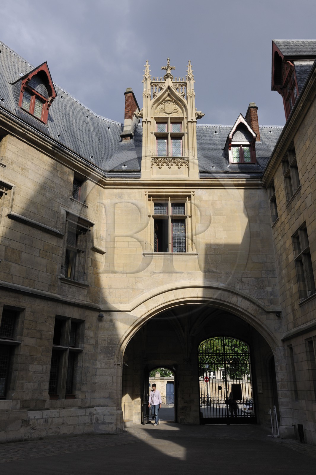 France, Paris (75), hôtel de Sens, siège de la bibliothèque Forney dans le quartier du Marais