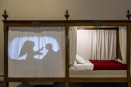 France, Cote d'Or, Beaune, area listed as World Heritage by UNESCO, Hospices de Beaune, Hotel Dieu, the Great Hall of the Poor and its curtained beds