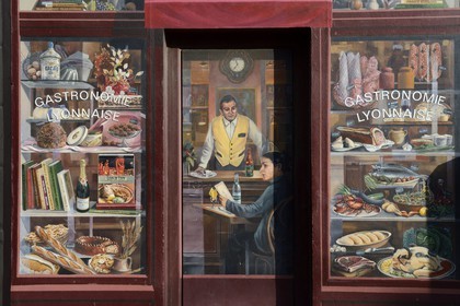 France, Rhone, Lyon, historic site listed as World Heritage by UNESCO, Rue de la Martiniere, fresco of the People of Lyon (La Fresque des Lyonnais) carried out by the City of Creation