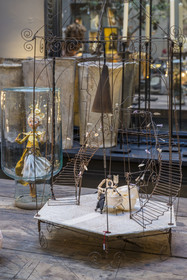 France, Vaucluse (84), Avignon, l'atelier-boutique Vox Populi spécialiste dans la création de luminaires et objets de décoration