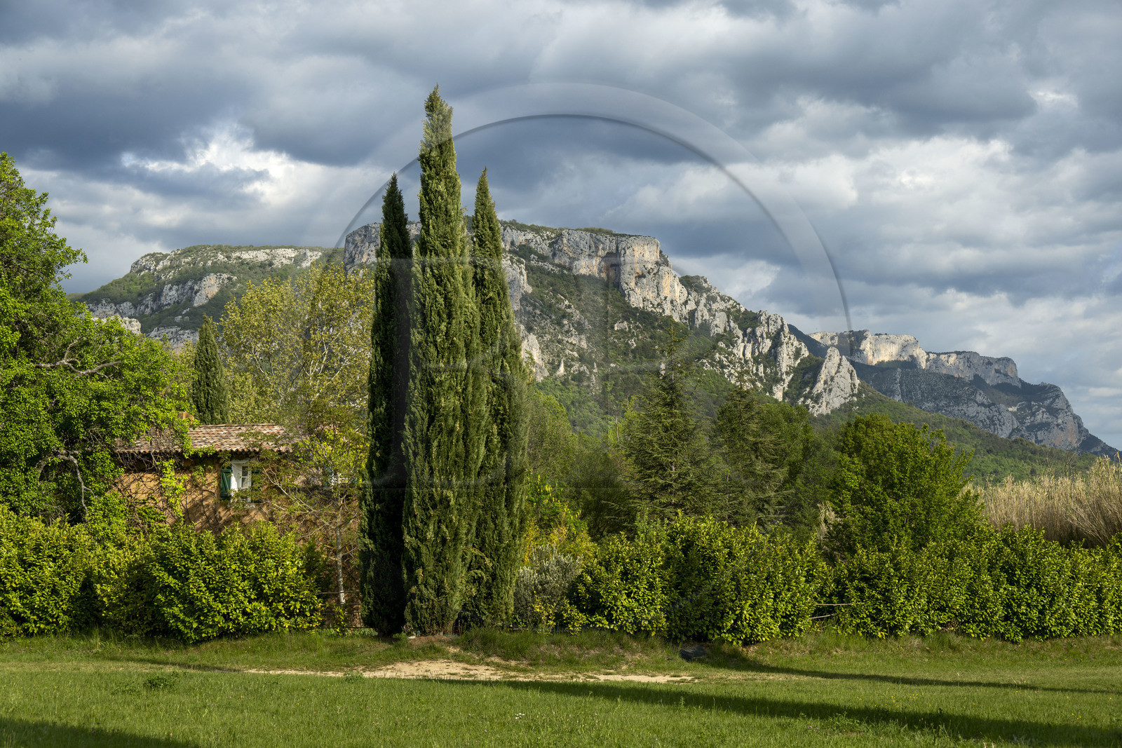 France, Alpes-de-Haute-Provence (04), Parc Naturel Régional du Verdon, Moustiers-Sainte-Marie, labellisé Les Plus Beaux Villages de France