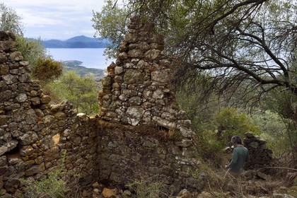 France, Corse-du-Sud (2A), région de Cargèse, les ruines grecques de Paomia qui fut la première implantation de la colonie grec avant Cargèse