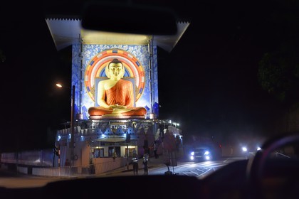 Sri Lanka, province du centre, Kandy, Bouddha assis