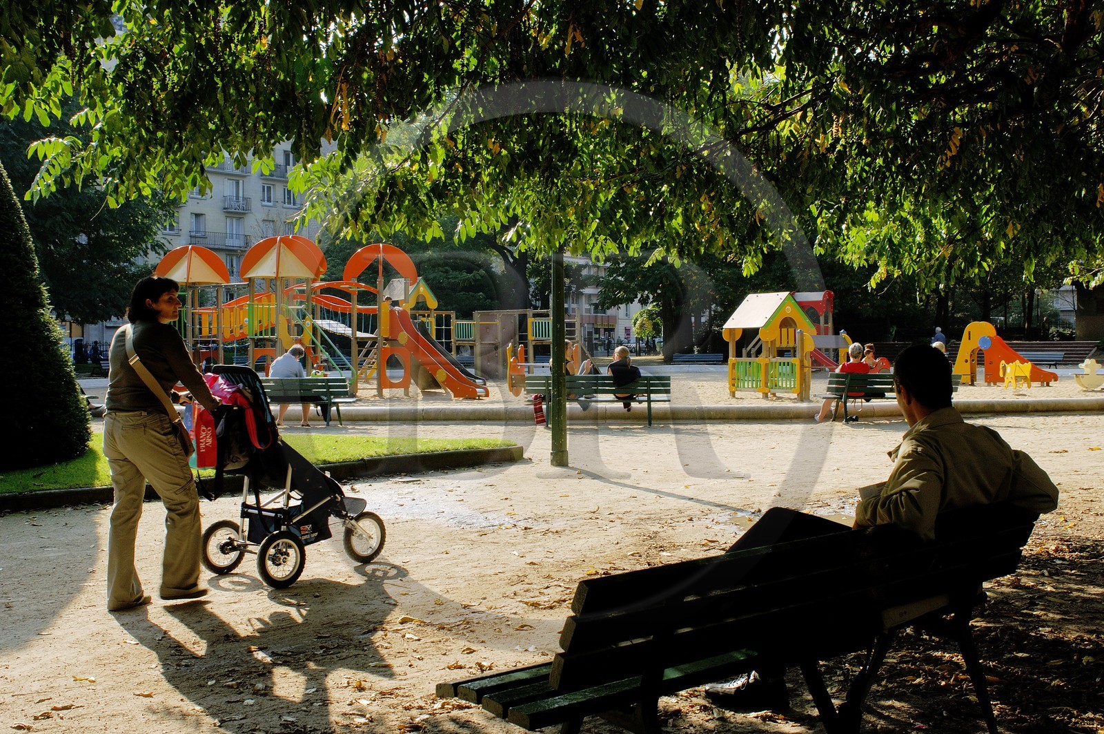 France, Paris (75), square Sarah Bernhardt