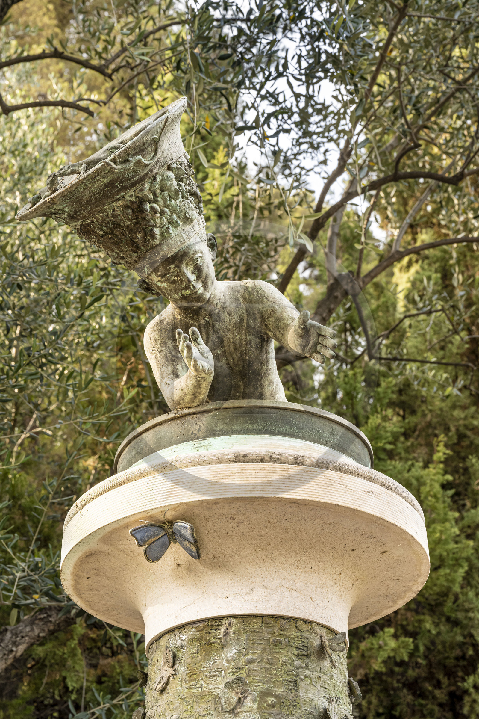 France, Alpes-Maritimes (06), Menton, jardin du Domaine des Colombieres, oeuvre du sculpteur contemporain tchèque Ivan Theimer