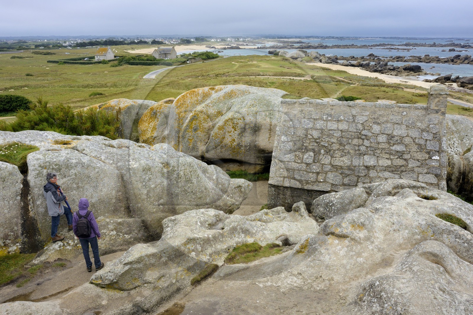 France, Finistère (29), Pays des Abers, Côte des Légendes, le hameau de Meneham, le corps de garde, ancien poste douanier du XVIIe siècle