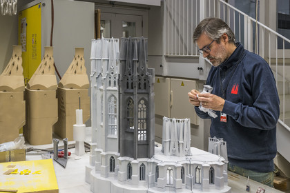 Spain, Catalonia, Barcelona, Eixample district, Sagrada Familia basilica by Catalan modernist architect Antoni Gaudi, listed as a UNESCO World Heritage Site, the model workshop, Ignasi Badia Nogués reconstructs the 3D model of the facade of the apse facing northwest