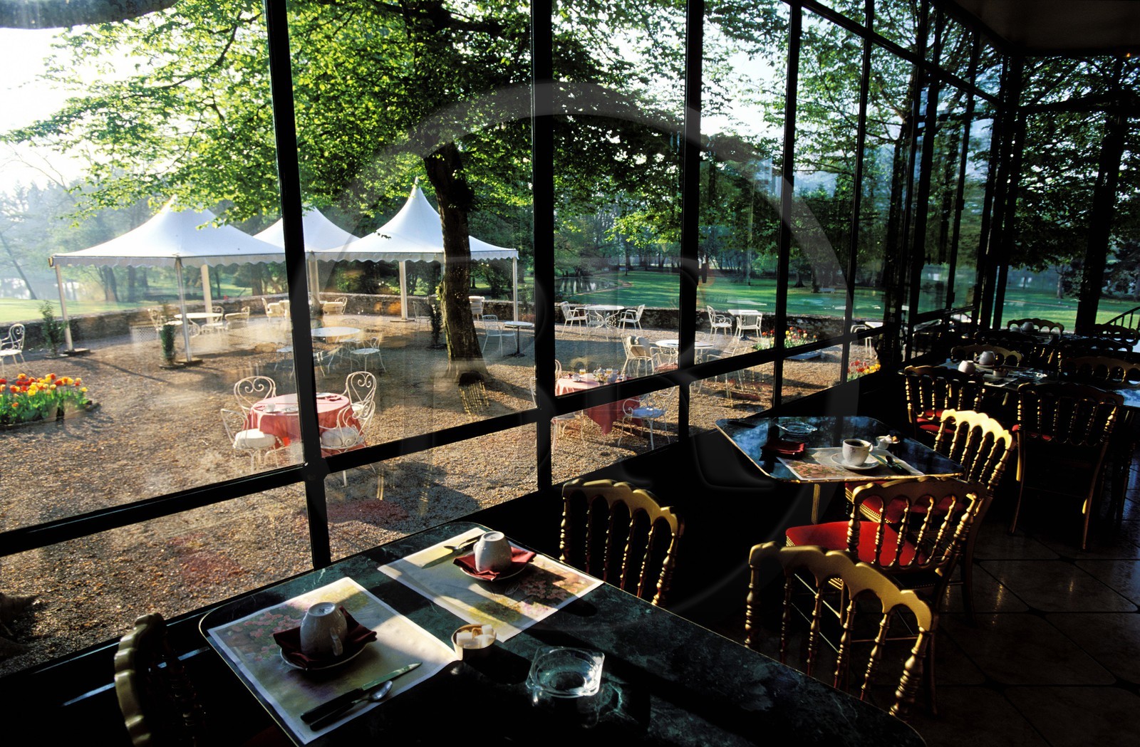 France, Haute-Saône (70), village de Gray, l' hôtel restaurant du château de Rigny France, Haute-Saône (70), village de Gray, l' hôtel restaurant du château de Rigny