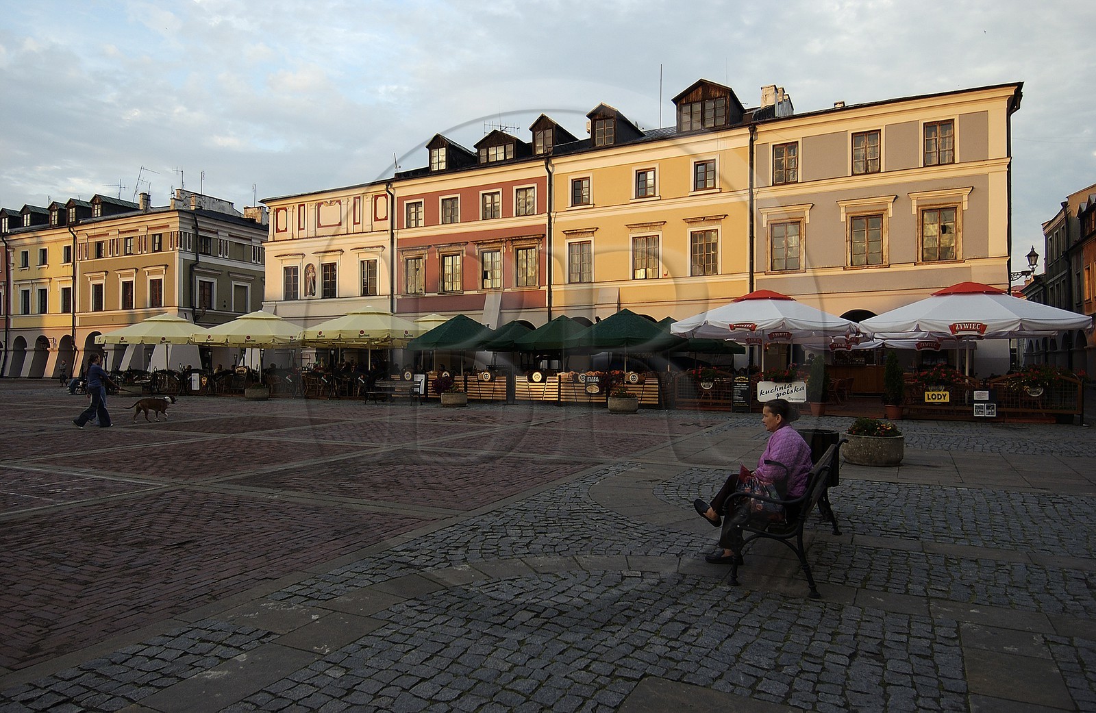 Pologne, région de Lublin, ville Renaissance de Zamosc classé Patrimoine Mondial de l' UNESCO, place du marché