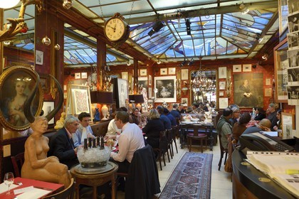 France, Marne (51), Reims, restaurant le café du Palais et sa verrière