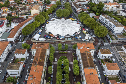 France, Charente-Maritime, Royan, central market (1955) by architects Louis Simon and André Morisseau shaped like the conch of a large white shell (aerial view)
