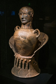 France, Gard, Nimes, Romanity museum (Musée de la Romanite), Etruscan anthropoid cinerary urn, terracotta canopic urn with head of a man on a throne (Chiusi end of the 7th century BC) (temporary exhibition)
