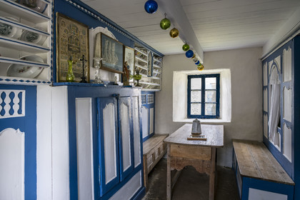 France, Finistère (29), Mer d'Iroise, Ile d'Ouessant, parc naturel régional d'Armorique, Maisons du Niou Huella, écomusée de l'île d'Ouessant présentant deux maisons rurales ouessantines traditionnelles, lit clos