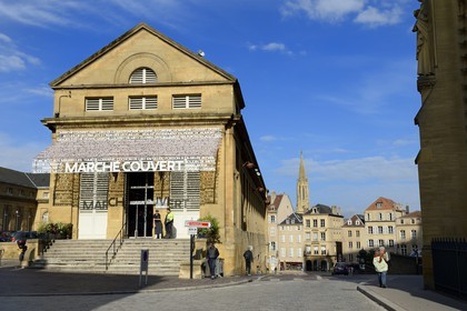 France, Moselle (57), Metz, le marché couvert est une halle marchande située aux abords directs de la cathédrale