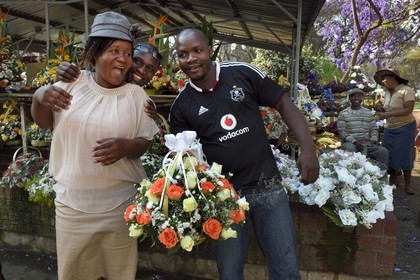 Zimbabwe, Harare, florists on the African Unity Square (formerly Cecil Square)