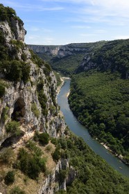 France, Ardèche (07), gorges de l'Ardèche, longue de 30 km, de Vallon Pont d'Arc à Saint Martin d'Ardèche
