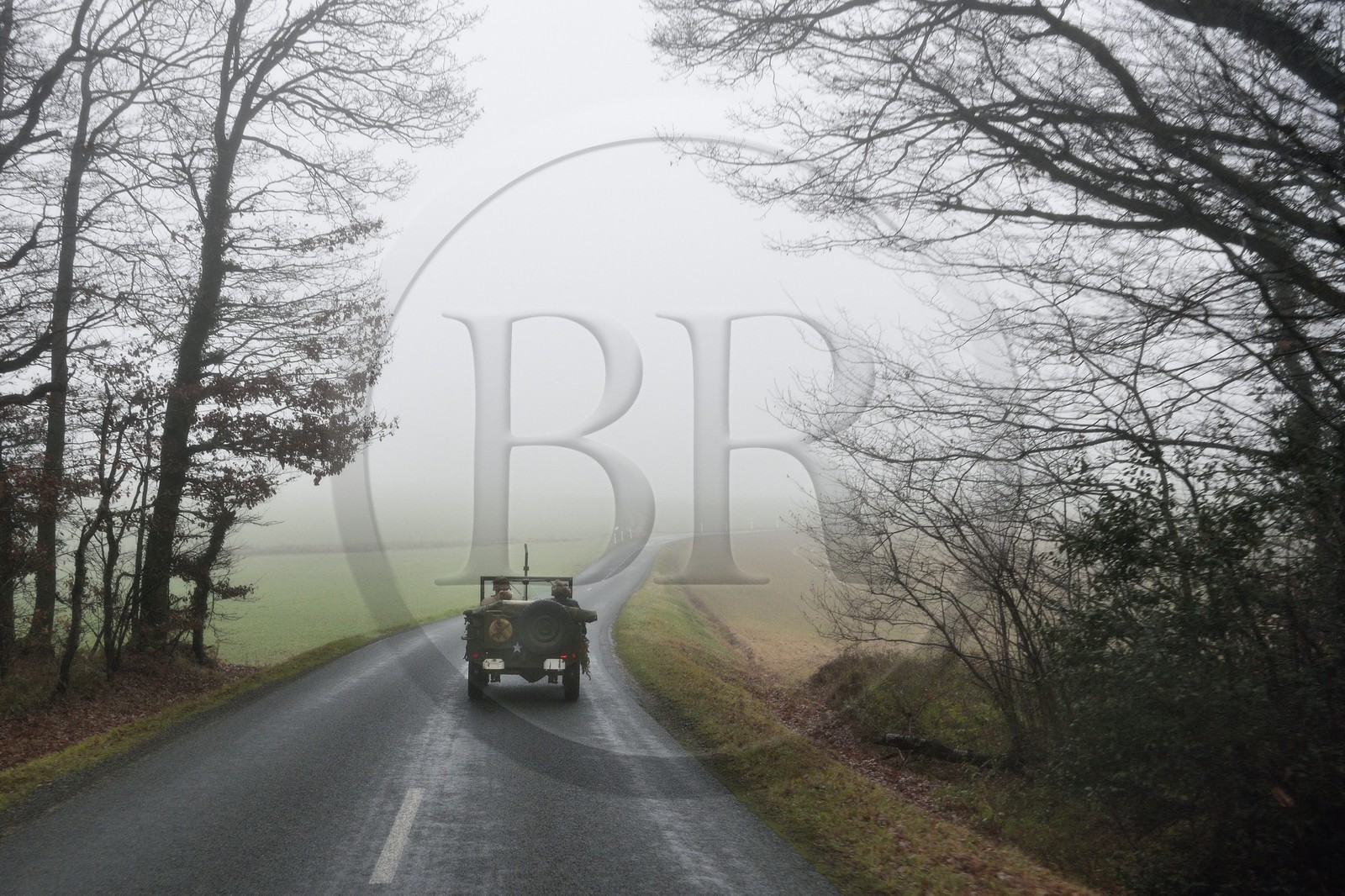 France, Eure (27), Chambray, Allied Reconstitution Group (association de reconstitution historique de la 2éme Guerre Mondiale US et Maquis), déplacement en jeep Willys