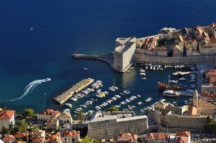 Croatia, Dalmatia, Dalmatian coast, Dubrovnik, Historic Centre listed as World Heritage by UNESCO, the port and the building of the Tour Saint Jean