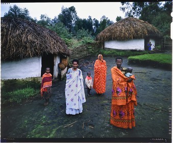 Burundi, Bujumbura Province, Ijenda area, Tutsi family in the main courtyard of the rugo (traditional farm) (4x5 reversal film reproduction)