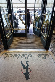 France, Paris, the Brasserie Le Sélect boulevard Montparnasse
