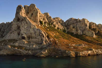 France, Bouches du Rhone, Marseille, National Park of the Calanques, Les Goudes, Passages des Croisettes, the cliffs of the Ile Maire (request for authorization necessary before publication)
