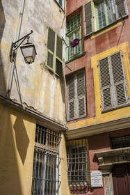 France, Alpes-Maritimes (06), Nice classée Patrimoine Mondial de l'UNESCO, le Vieux Nice, immeuble de la Place Vieille