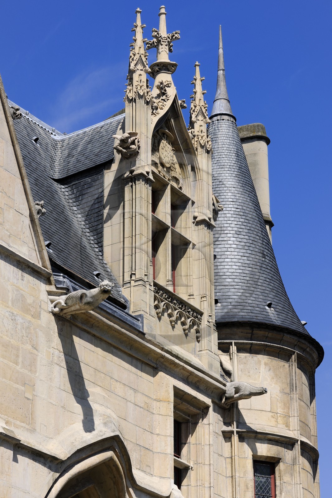 France, Paris (75), hôtel de Sens, siège de la bibliothèque Forney dans le quartier du Marais