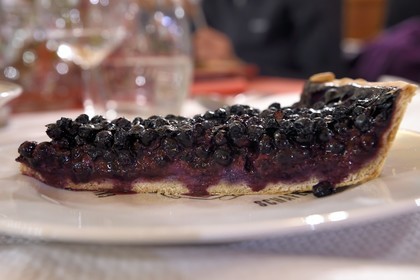 France, Haut-Rhin (68), Kruth, ferme auberge marcaire du Schafert, tarte aux myrtilles