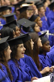 Etats-Unis, New York, Manhattan, la remise de diplomes (graduations) de New York University (NYU) à Washington square