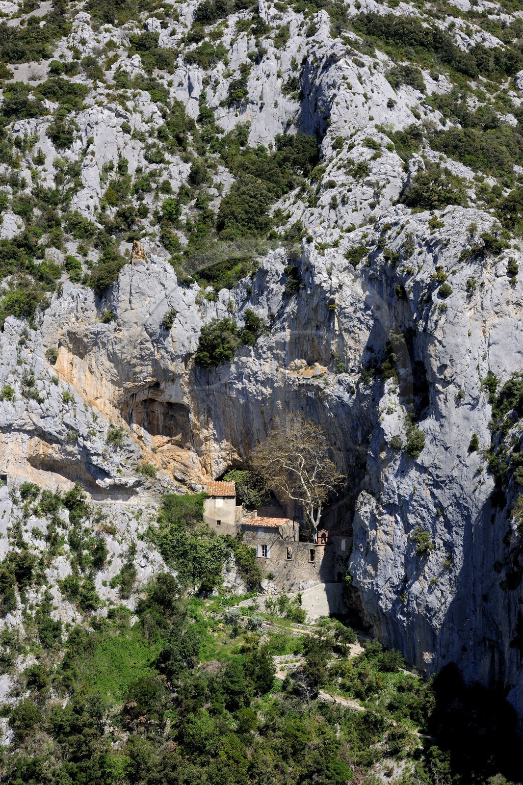 France, Pyrénées-Orientales (66), les gorges de Galamus, l'ermitage Saint-Antoine de Galamus