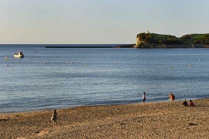France, Pyrenees Atlantiques, Basque Country, Saint Jean de Luz, the beach and the Pointe de Sainte Barbe