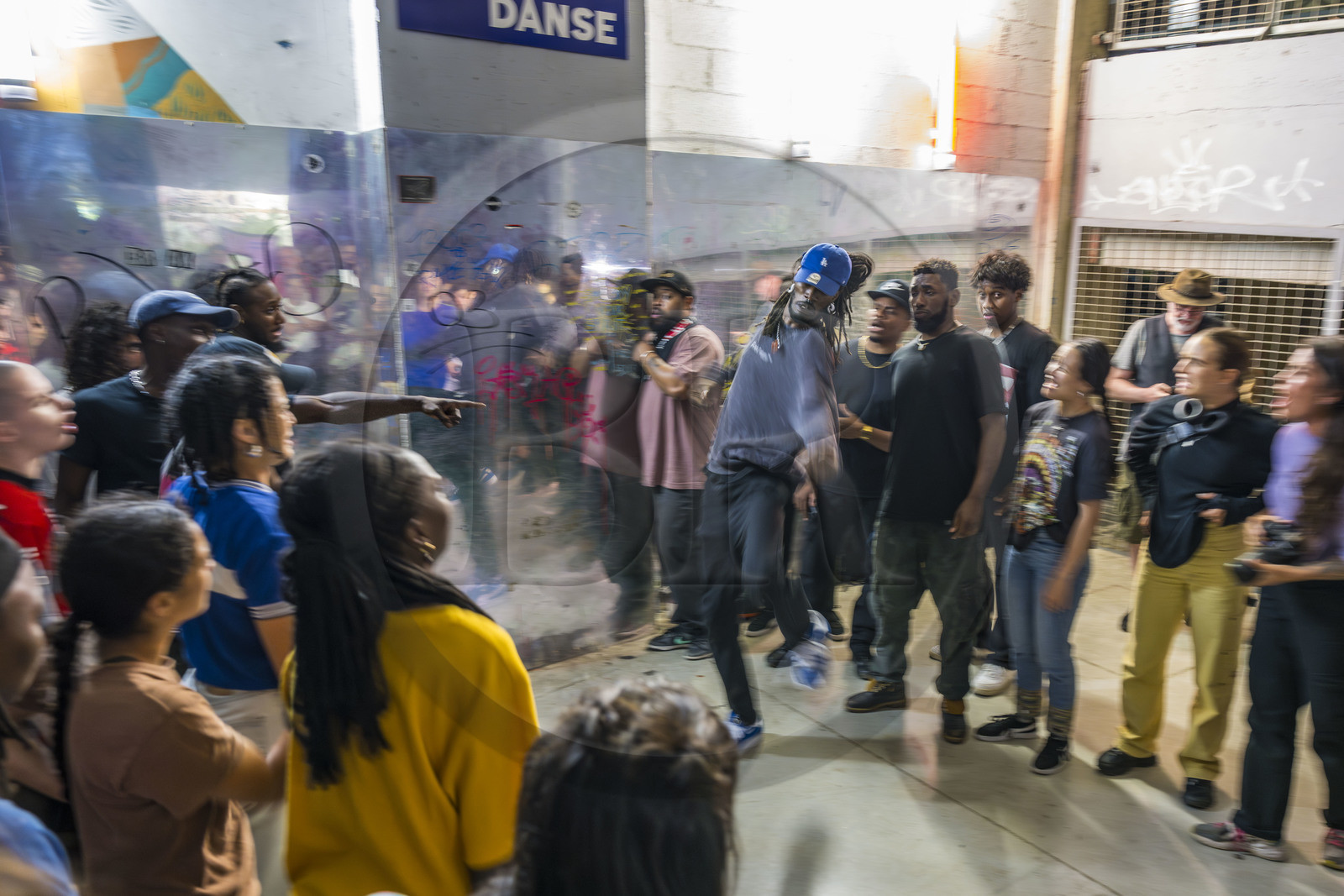 France, Bouches-du-Rhône (13), Marseille, La Friche de la Belle de Mai, cession de Krump sur la piste de danse ouverte à tous