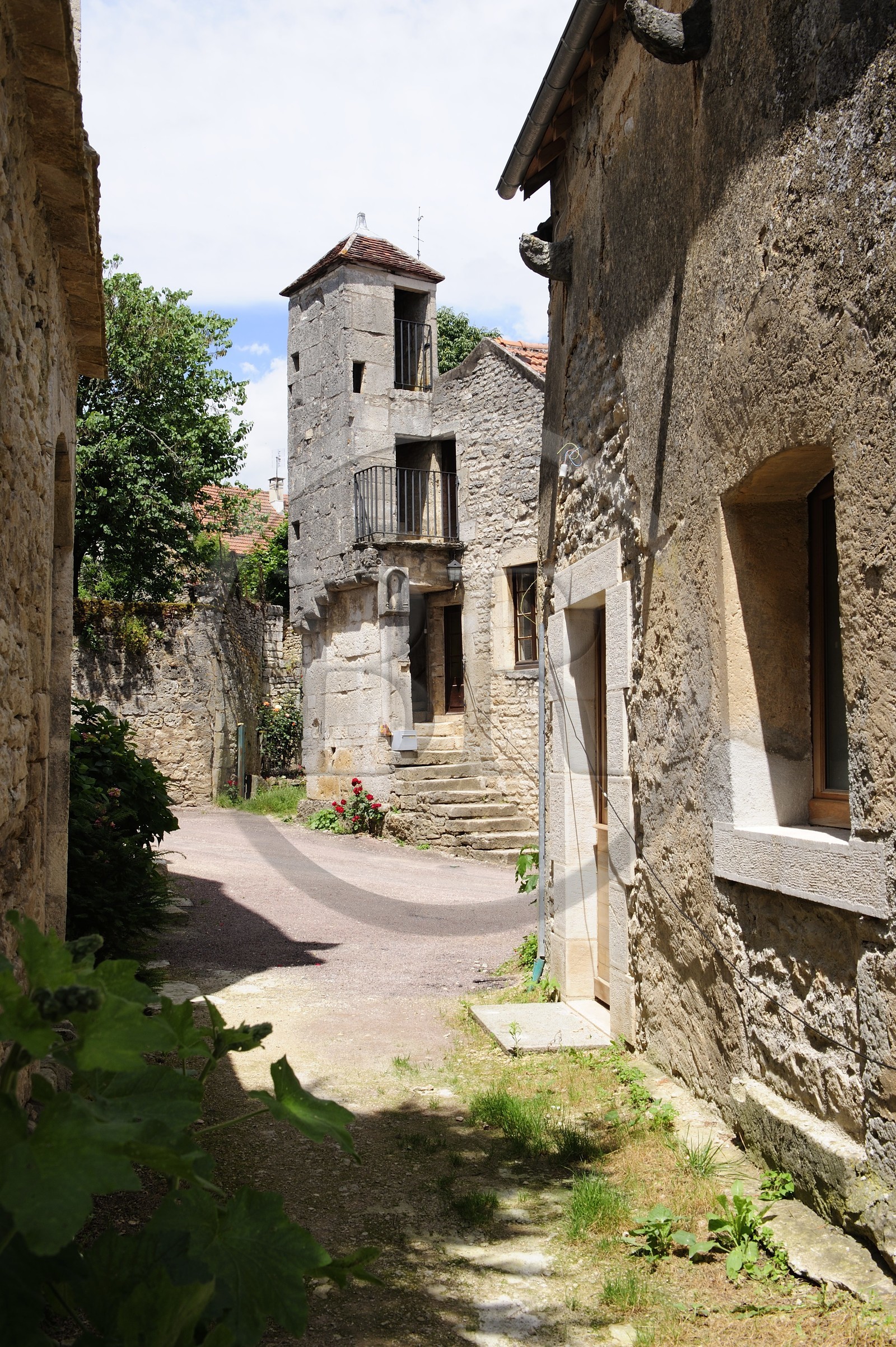 France, Côte d'Or (21), Flavigny-sur-Ozerain, tour de Guette du 15è s.