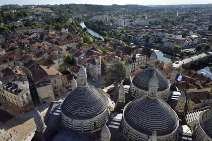 France, Dordogne, White Perigord, Perigueux, the domes of the Saint Front Cathedral, stop on Route of Santiago de Compostela listed as World Heritage by UNESCO, and the banks of the Isle river
