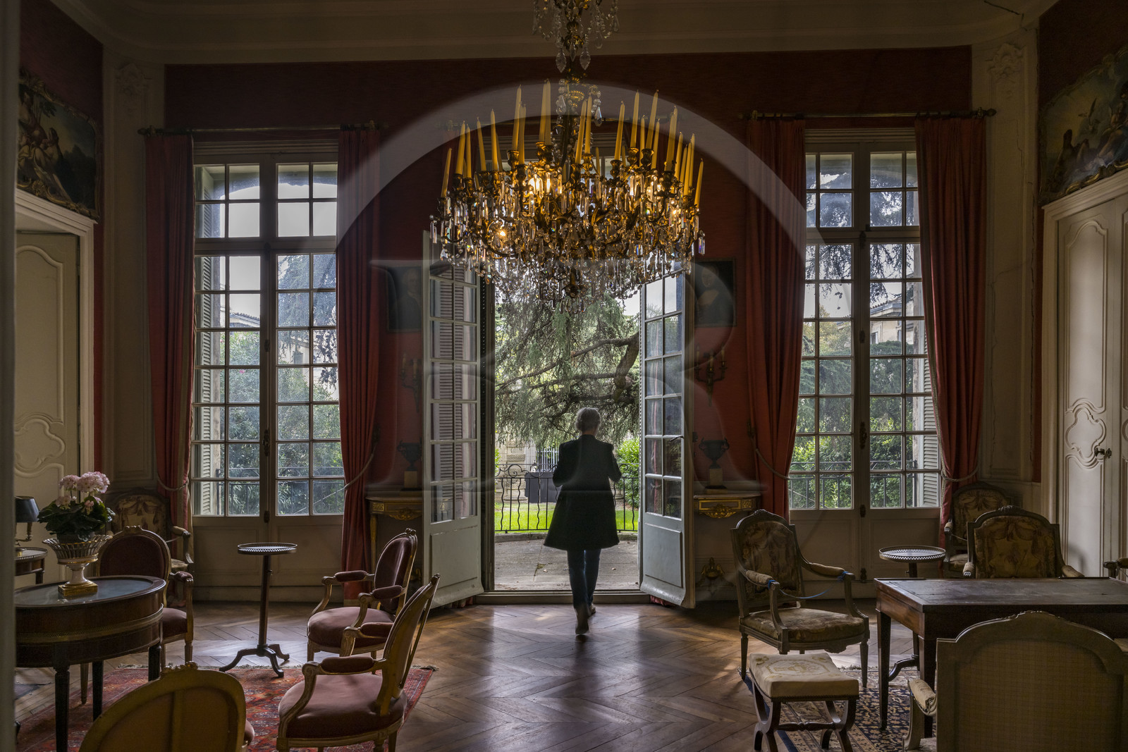 France, Hérault (34), Montpellier, centre historique appelé l’Ecusson, L'Hotel Haguenot, hotel particulier appelée folie montpelliéraine de la deuxième moitié du XVIIIème siècle, conçu par l'architecte Jean Antoine Giral, le grand salon