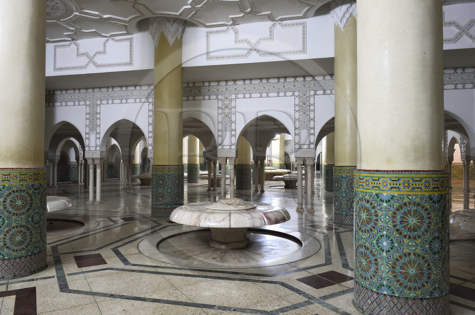 Maroc, Casablanca, Grande Mosquée Hassan II, la salle des ablutions