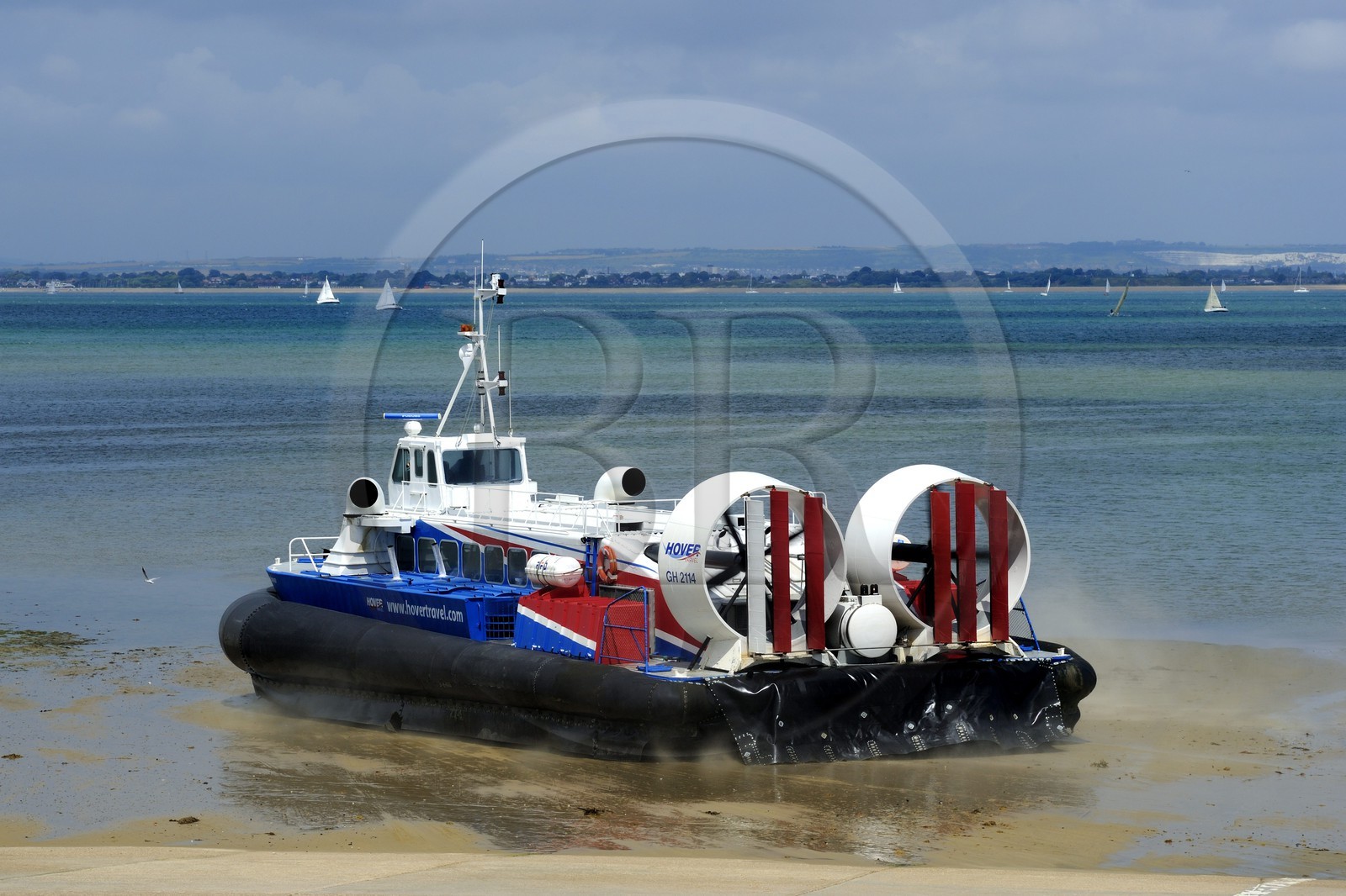 Royaume-Uni, Angleterre, Hampshire, Ile de Wight, Ryde, ferries de Southsea Portsmouth à Ryde avec l'aéroglisseur de Hover Travel